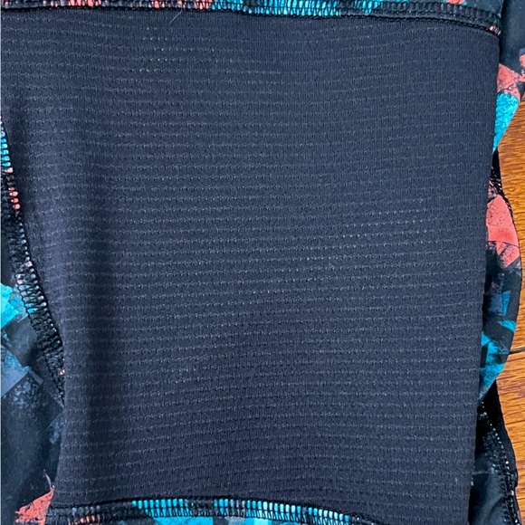 Old Navy Active Go-Dry Splash Print Cropped Leggings XL Preowned Athleisure - Picture 11 of 12